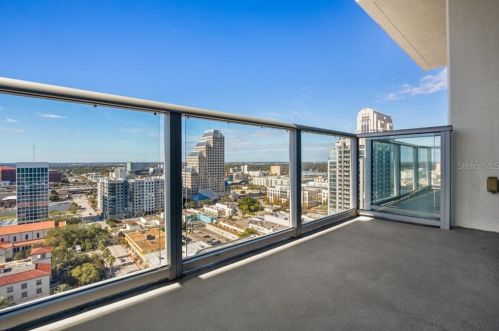 150 Robinson St, Orlando FL  32801-1618 exterior