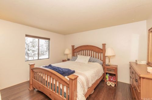 1113 Chimney Peak Rd, Big Bear City CA  92314-8871 exterior