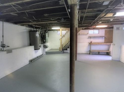 57 Lk Dr, Greenwood Lake NY  10925-2713 exterior