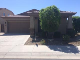 1421 Goldcrest St, Gilbert, AZ 85297-4604