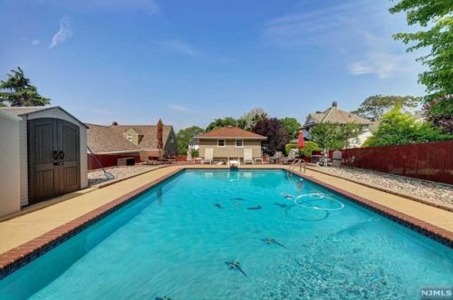 205 Larch Ave, Teaneck NJ  07666-2341 exterior