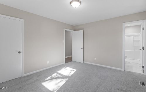 446 Spring Valley Dr, Burlington NC  27217-8737 exterior