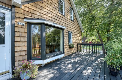 1354 Green Lake Dr, West Bend, WI 53090-9069