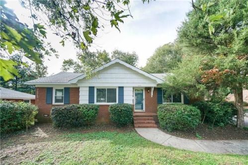 6444 Montpelier Rd, Charlotte, NC 28210-5217