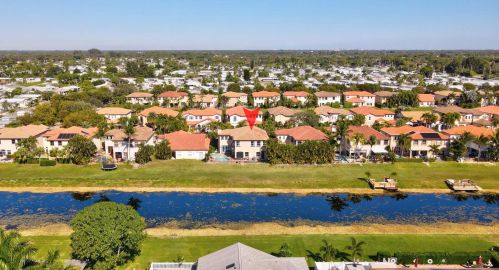 4102 Artesa Dr, Boynton Beach FL  33436-2628 exterior