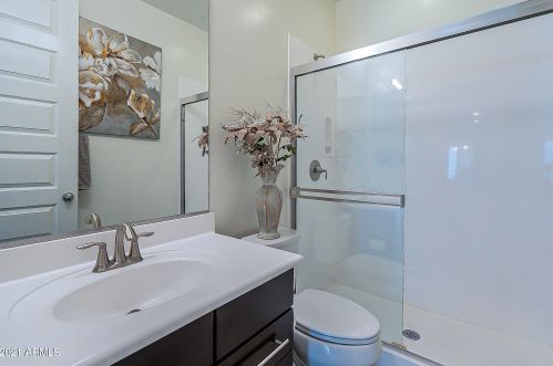 3942 Canyon Pl, Chandler AZ  85249-2075 exterior