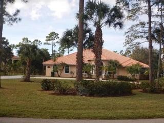14781 Stirrup Ln, West Palm Beach, FL 33414-7854