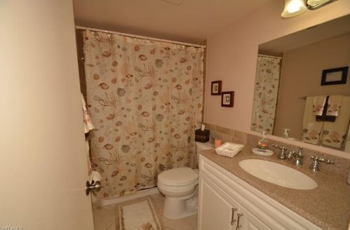 5499 Rattlesnake Hammock Rd, Naples FL 34113-7465 exterior