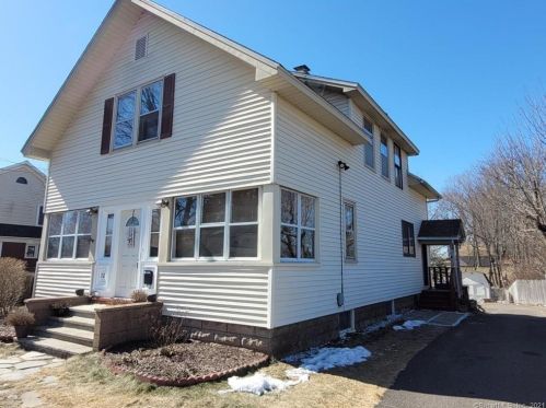 72 Pitkin St, Manchester, CT 06040-4408
