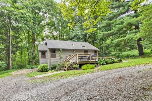 185 Allen Rd, Beaver Falls, PA 15010-9729
