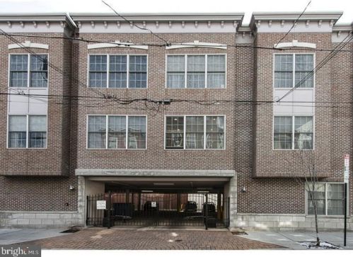 714 Bainbridge St, Philadelphia PA  19147-2007 exterior