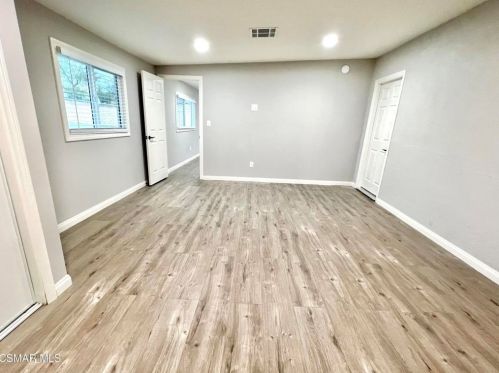 1663 Sutter Ave, Simi Valley CA  93065-4540 exterior