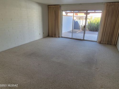 442 Esperanza Blvd, Green Valley, AZ 85614-2711