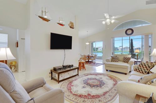 364 Sunview Way, Port Saint Lucie FL  34986-2900 exterior