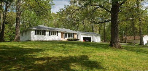 146 Hog Hill Rd, East Hampton, CT 06424-1823