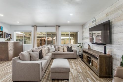 6872 36th St, Riverside CA  92509-1307 exterior