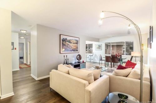 57 Southport Woods Dr, Southport, CT 06890-1117
