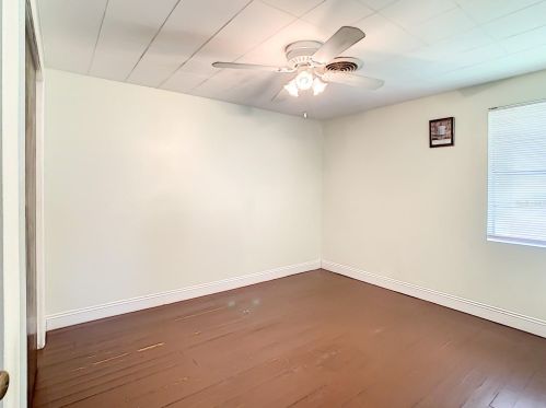 396 Collins St, Umatilla FL  32784-8387 exterior