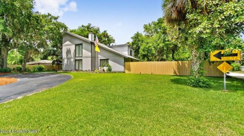 2195 Tropical Trl, Merritt Island, FL 32953-4284