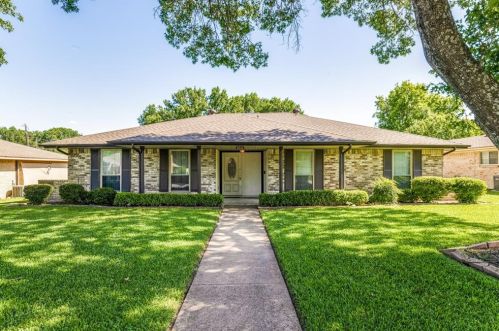 706 Donlee Rd, Lancaster, TX 75134-3115