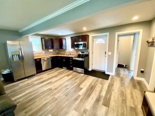 1901 Wall St, Waukesha WI  53188-2829 exterior