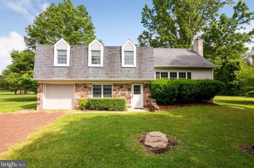 5791 Stump Rd, Pipersville, PA 18947-1089