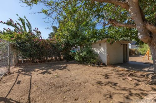 9606 Marilla Dr, Lakeside CA  92040-2806 exterior