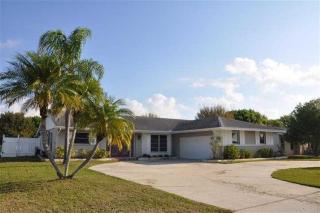 1013 Ponderosa Pine Ln, Sarasota, FL 34243-1751