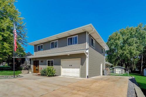 1024 Boughton St, Watertown, WI 53094-4123