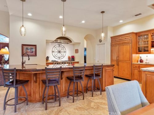 1440 Ridge Rd, Templeton CA  93465-9303 exterior