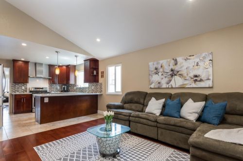 42 Vista Ct, South San Francisco CA  94080-5552 exterior