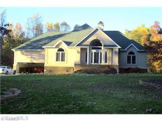 4707 Laforesta Dr, Mcleansville, NC 27301-9765