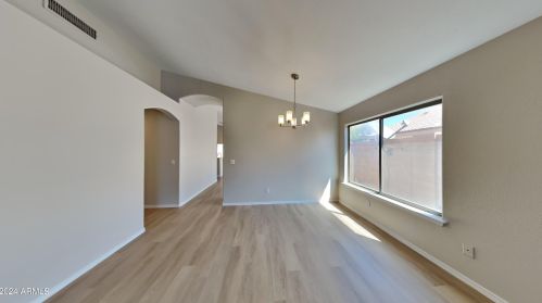 7832 San Miguel Ave, Glendale, AZ 85303-5162