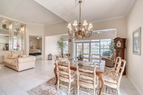 8208 Palm Hammock Ln, Hobe Sound FL 33455-8223 exterior