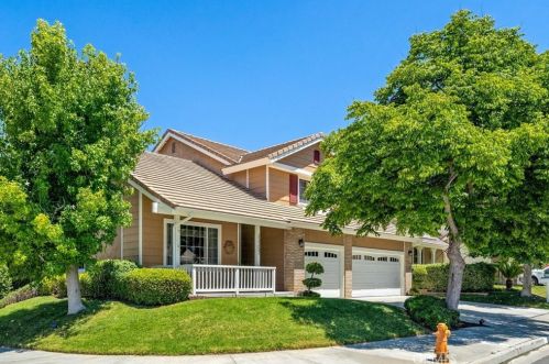 23257 Sherwood Pl, Santa Clarita, CA 91354-2441