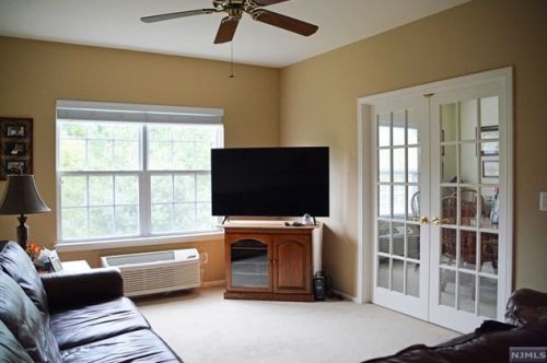 5323 Richmond Rd, West Milford Lakes, NJ 07480-1924