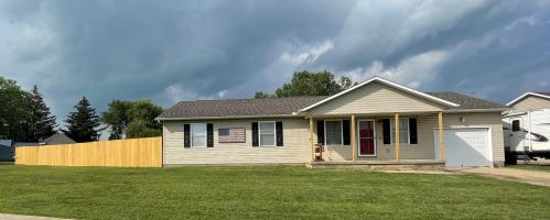145 Mcdowell St, Bloomingburg, OH 43106-9798