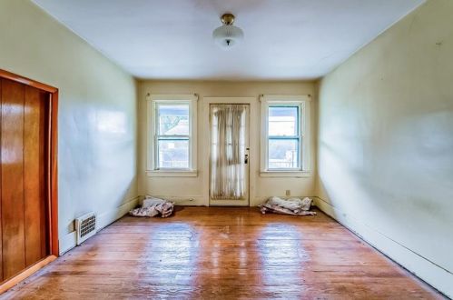 1101 Forest Ave, New Kensington PA  15068-5739 exterior