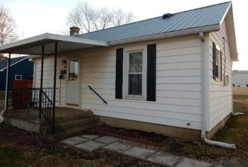 517 Mckenzie St, Mount Vernon, OH 43050-1744