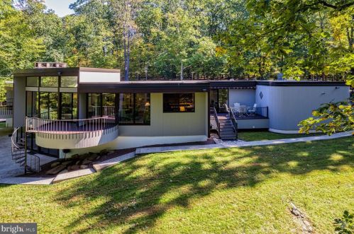 4690 Province Line Rd, Princeton NJ 08540-4303 exterior