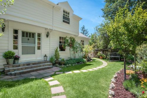 18035 Skyline Blvd, Los Gatos, CA 95033-9527