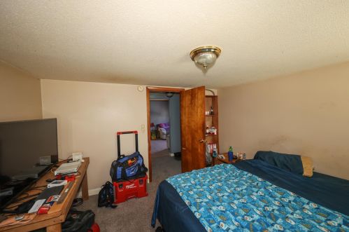 39 Vine St, Nashua NH 03060-3832 exterior