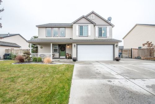 9712 Norfolk Dr, Pasco, WA 99301-6802