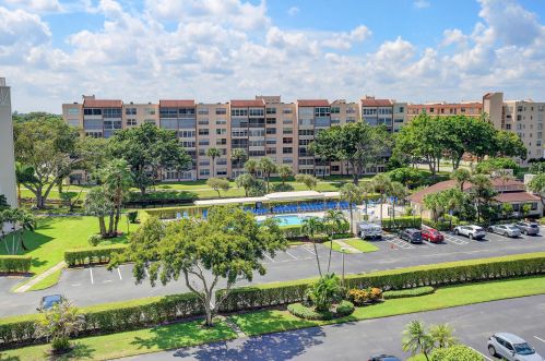 14460 Strathmore Ln, Delray Beach FL  33446-3041 exterior