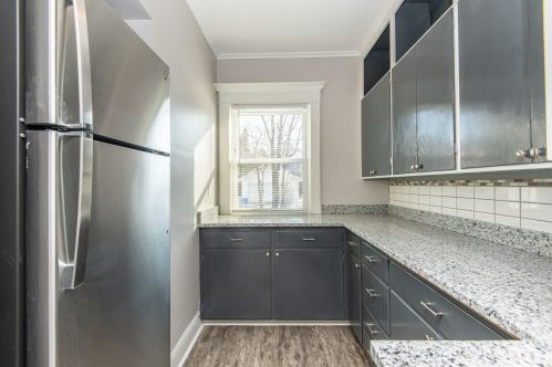 411 Bethesda Ct, Waukesha WI  53186-4522 exterior