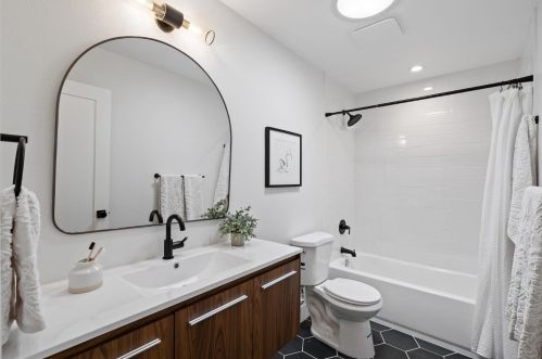 3073 Westfield Ave, San Jose CA  95128-4049 exterior