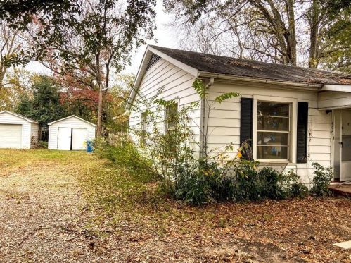 606 Thompson St, Kilgore, TX 75662-6036