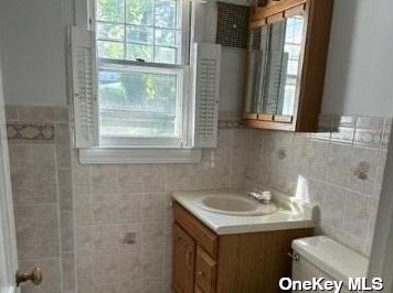 130 Maple Ave, Northport NY  11768-2027 exterior
