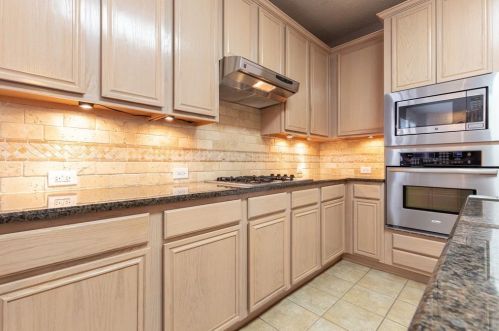 1519 Rustic Timbers Ln, Lewisville TX  75028-1432 exterior