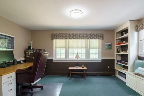 61 Carriage Dr, Waterbury CT  06708-3309 exterior